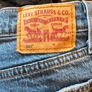 Levi's 501 button up jeans
